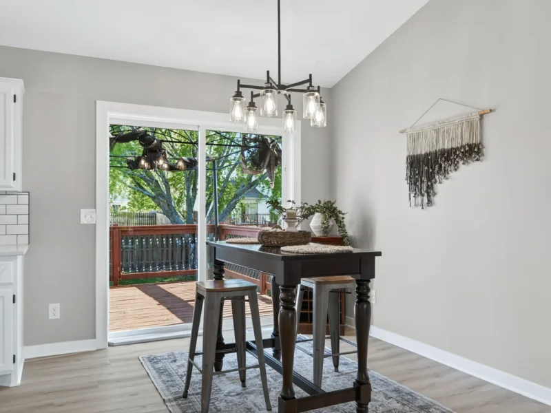 303 Elm Street SW