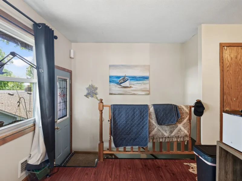 5017 Shoreline Drive